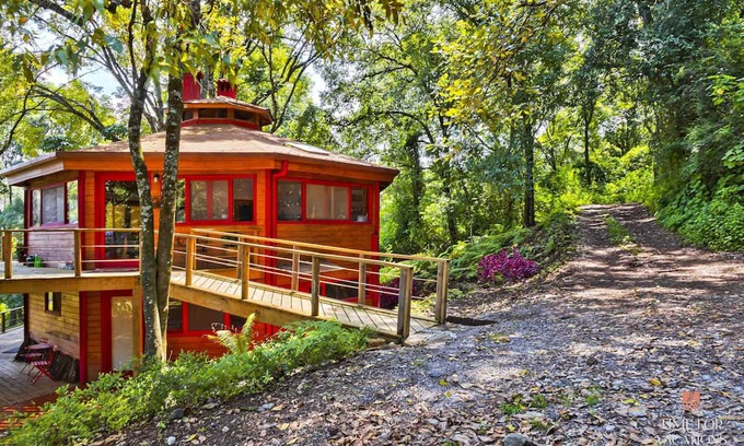 Valle de Bravo House | Private Lake Cabin on 20-acre Ranch with Amazing Views, Patio w/BBQ & Tables