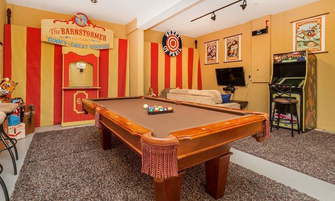 Crestwynd Bay Villa | 5 BD 5 BT villa in Windsor Hills Resort