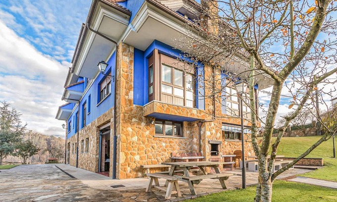 Sevares House | Homerez - Big house for 12 ppl. with garden, terrace and balcony at Sevares