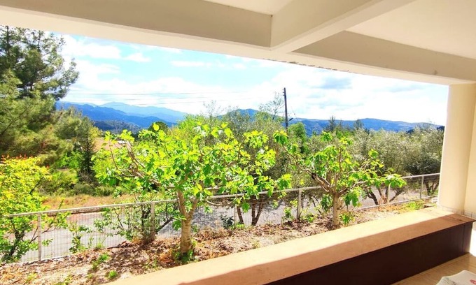 Vasa Koilaniou House | Fun Guest House with Pool near Troodos