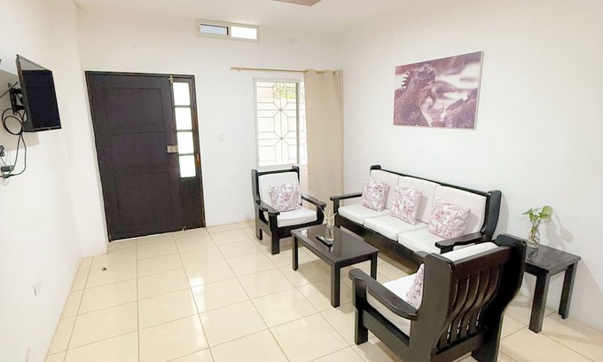 Puerto Ayora Apartment | 2 bedroom apartment in Galapagos.