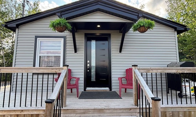Sainte-Anne-de-Kent House | Cozy river view getaway along the Cocagne River.