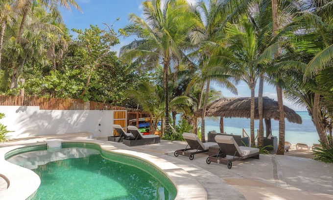 Soliman Bay Villa | Moonstar: 5BR Beachfront Villa with swimming pool and AC throughout near Tulum