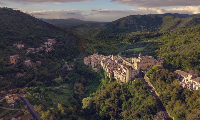 San Gregorio da Sassola House | Roman Castle Getaway: Romantic Home that Sleeps 4+