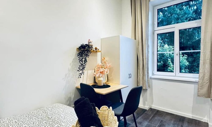 Klosterneuburg Apartment | Practical Studio Stay with Kitchen, Laundry & Great Location