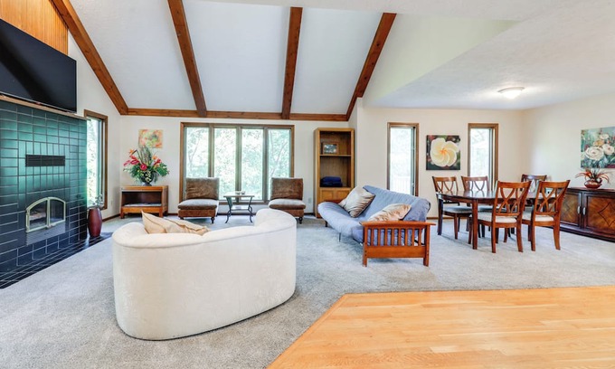 Loveland House | 4 Mi to Dtwn Loveland: Private Retreat w/Decks