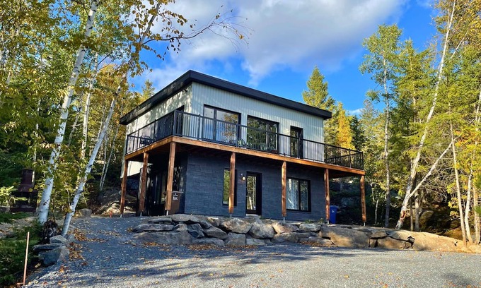 Saint-Henri-de-Taillon Ski Chalet | The Nest – Nature Retreat