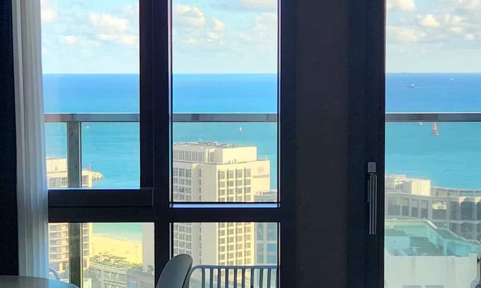 Haeundae Apartment | L29[Newly Built/합법숙소][초고층오션뷰/야외테라스/해변5분/지하철역 3분]