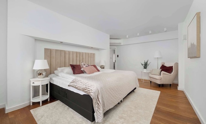 Stare Miasto Apartment | Św. Antoniego 21 Wrocław | Luxury Apartment | Family Apartment with 3 Bedrooms |