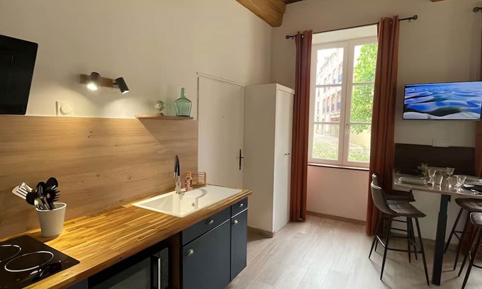 Paray-le-Monial Apartment | Chaleureux studio - Au Coeur du Centre ville