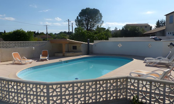 Saint-Drezery Bed & Breakfast | Bed and Breakfast 'Chez Gaston' with Private Pool, Wi-Fi and Air Conditioning