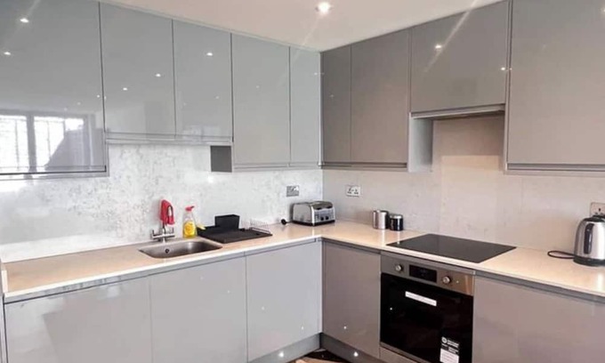 West Finchley Apartment | Finchley Unique home