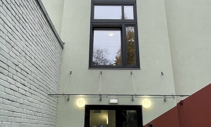 Lasnamae Apartment | Airport-Bus Station 13 North Studios