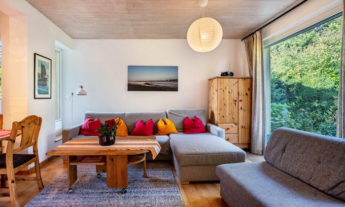 Pries Apartment | Apartment 'Öko Fewo Silbermöwe' with Private Terrace, Private Garden and Wi-Fi