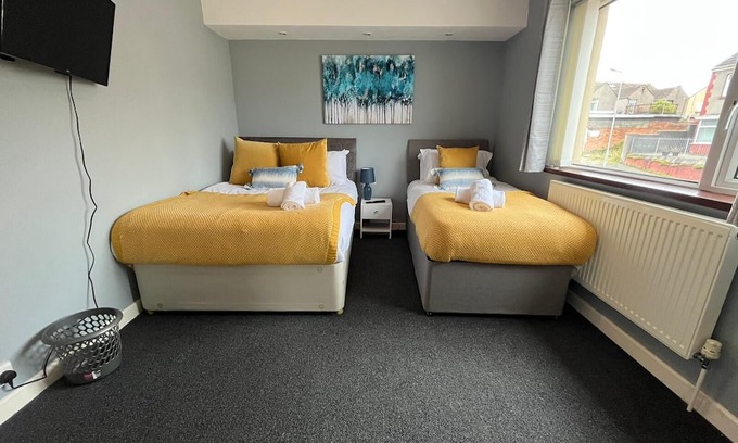 St. Thomas House | Access to the Gym, 3 Bedrooms, Close to the City