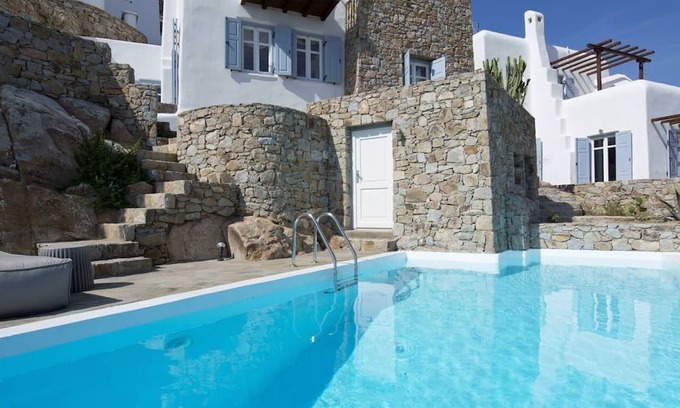Psarou Villa | My Rental Homes - Villa Azur just 2km far from the famous beaches of Platys Gialos
