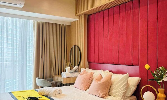 Muntinlupa Apartment | Cozy Studio Apartment with AC, WiFi in welcoming Azure Urban Resort
