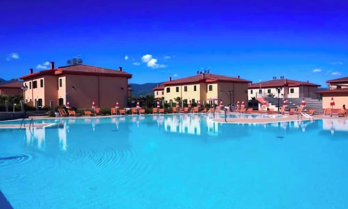 Rossano House | Villa with large garden in the Village Residence Aphrodite