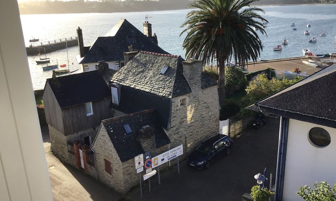 Finistere Apartment | Charming apartment with beautiful sea views