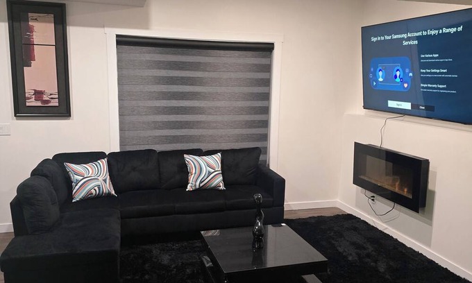 Chestermere Apartment | Cozy 2-Bedroom Suite: 5 Minutes Walk To Chestermere Lake