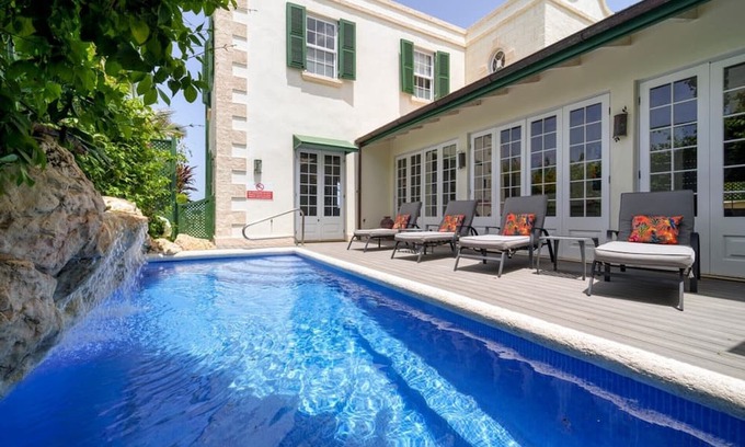 Reeds Bay Villa | Villa Martangie by Fantasia Villas