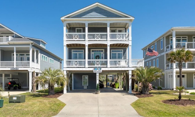 Long Beach House | Ocean Views, Large Decks, Dog Friendly, Fenced Yard, Screened in Porch, Fire Pit