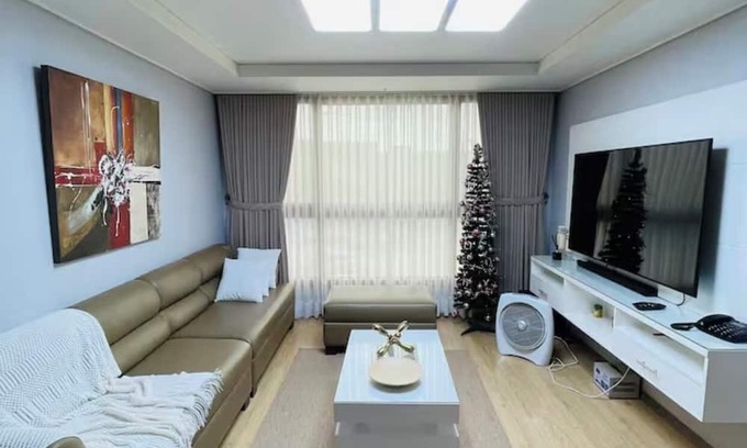 Clark House | 1 fully furnished Spacious Condo in Freeport Zone Pampanga - No Extra Guest Fees